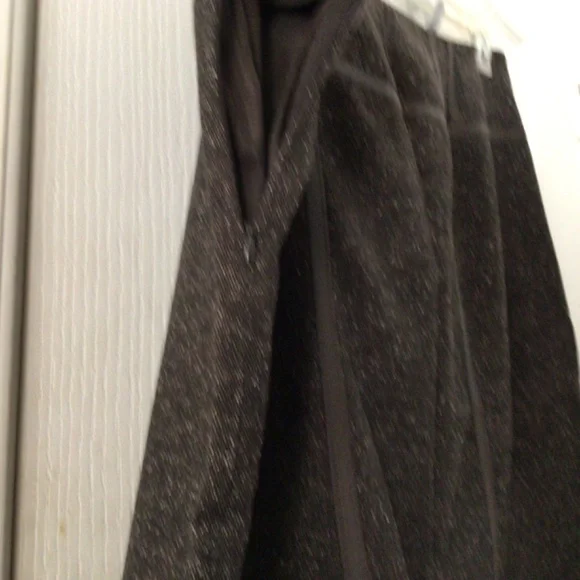 Stylish Brown skirt with leather-like stripes - Picture 5 of 16